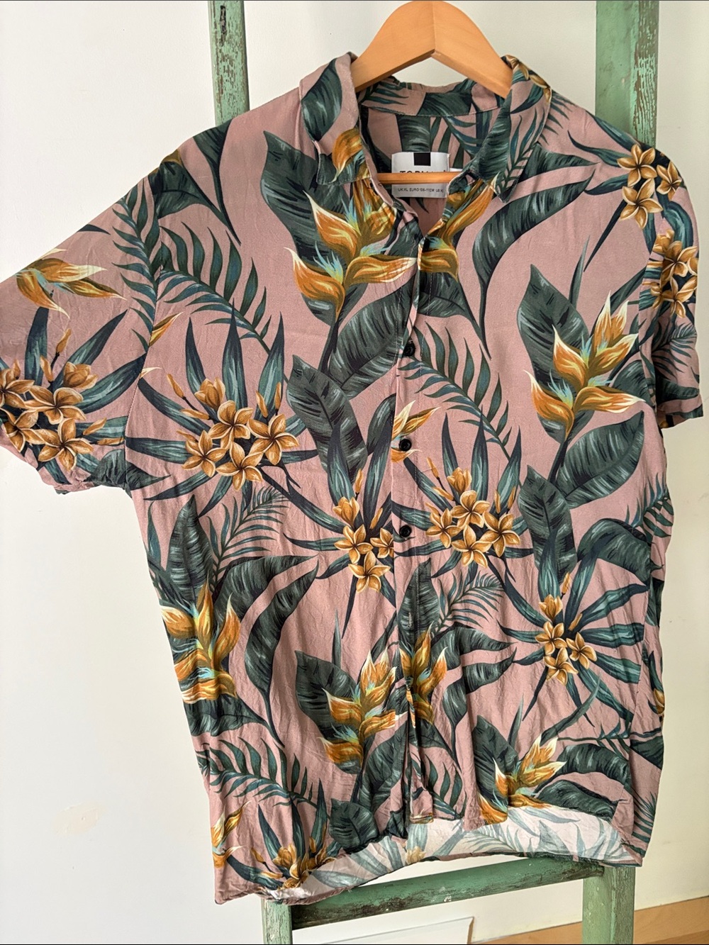 Topman Pink Tropical Floral Short-Sleeve Button-Down Shirt